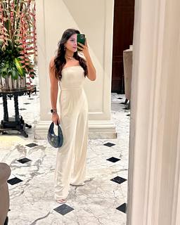 Aparna Dixit feet photo 6