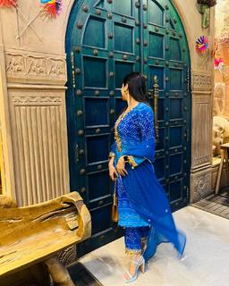 Aparna Dixit feet photo 9