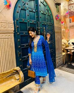 Aparna Dixit feet photo 8