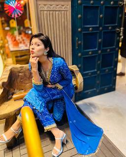 Aparna Dixit feet photo 6
