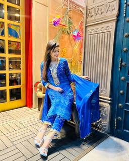 Aparna Dixit feet photo 5