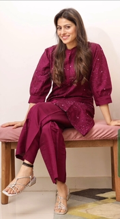 Aparna Dixit feet photo 20