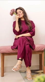 Aparna Dixit feet photo 18
