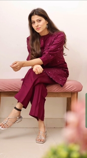 Aparna Dixit feet photo 17