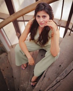 Aparna Dixit feet photo 9