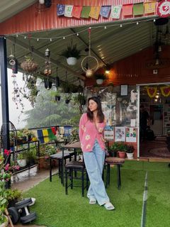 Aparna Dixit feet photo 14