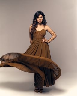 Aparna Dixit feet photo 10