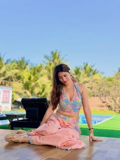 Aparna Dixit feet photo 3