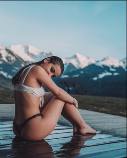 Apolline Guermonprez feet photo 8