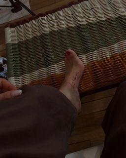 Apolline Guermonprez feet photo 9