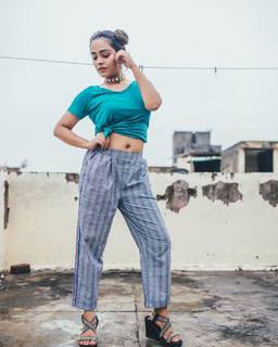 Apoorva Arora feet photo 6