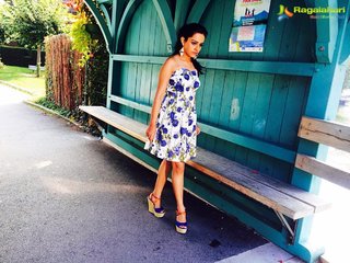 Apoorva Arora feet photo 17
