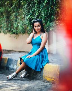 Apoorva Arora feet photo 6