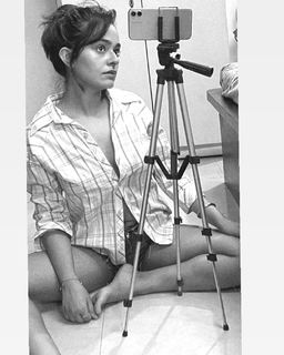 Apoorva Arora feet photo 5