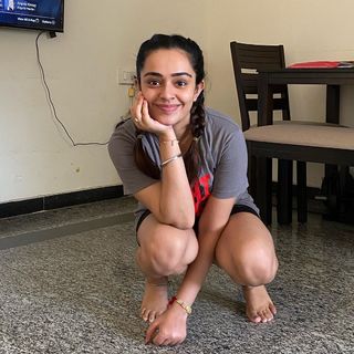 Apoorva Arora feet photo 13