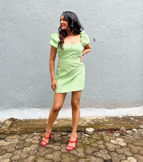 Apoorva Arora feet photo 15
