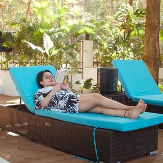 Apoorva Arora feet photo 3