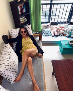 Apoorva Arora feet photo 15