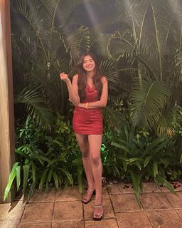 Apoorva Mukhija feet photo thumbnail