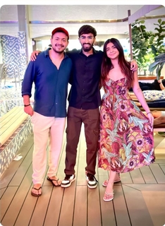 Apoorva Mukhija feet photo thumbnail