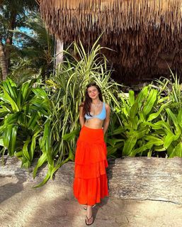 Apoorva Mukhija feet photo thumbnail