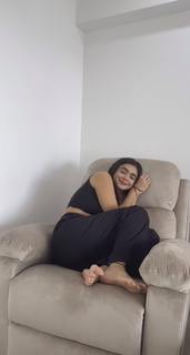 Apoorva Mukhija feet photo thumbnail