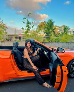 Apoorva Mukhija feet photo thumbnail