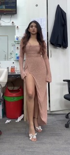 Apoorva Mukhija feet photo thumbnail