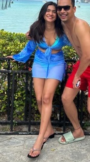 Apoorva Mukhija feet photo thumbnail