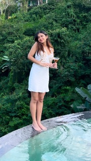 Apoorva Mukhija feet photo thumbnail