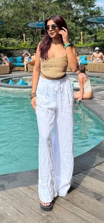 Apoorva Mukhija feet photo thumbnail