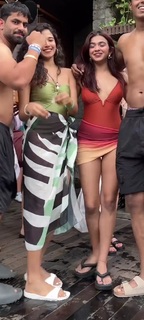 Apoorva Mukhija feet photo thumbnail