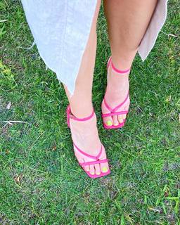 Apostolia Zoi feet photo thumbnail