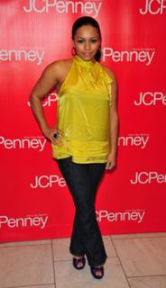 April Hernandez Castillo feet photo 6