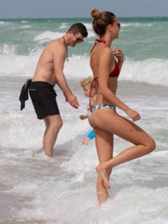 April Love Geary feet photo 8