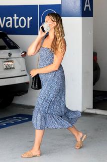 April Love Geary feet photo 14