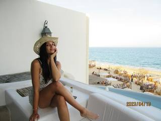 April Love Geary feet photo 6