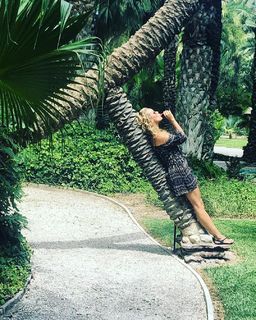 April Pearson feet photo 18