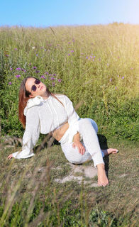 April Pearson feet photo 8