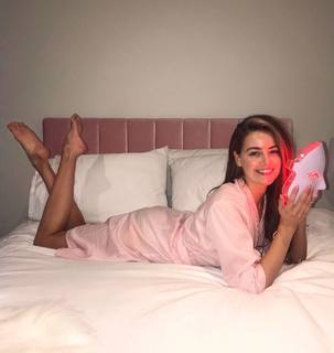 April Rose Pengilly feet photo 8