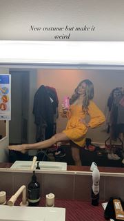 April Rose Pengilly feet photo 7