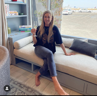 April Ross feet photo 3