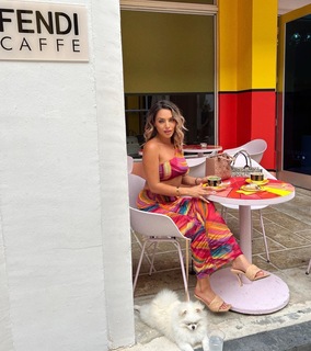 Ara Queen Bae feet photo 1