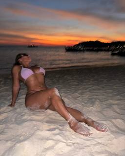 Ara Queen Bae feet photo 4