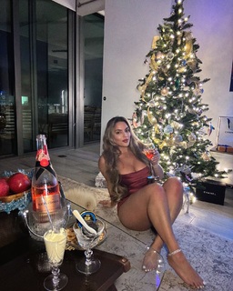 Ara Queen Bae feet photo 5