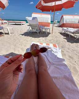 Ara Queen Bae feet photo 8
