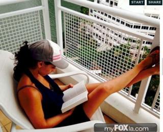 Araksya Karapetyan feet photo thumbnail