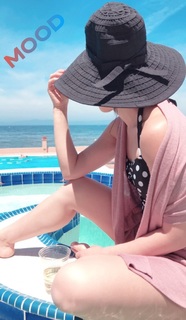 Araksya Karapetyan feet photo thumbnail