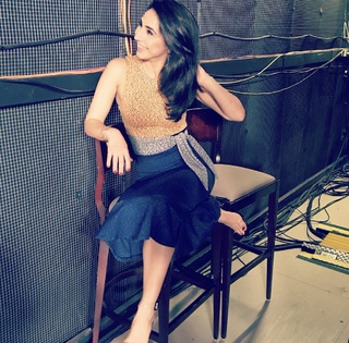 Araksya Karapetyan feet photo thumbnail