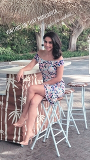 Araksya Karapetyan feet photo thumbnail